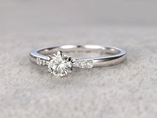 1 Carat Round Cut Diamond Engagement Ring for Women, Solitaire Accents Wedding Ring, Anniversary Gifts