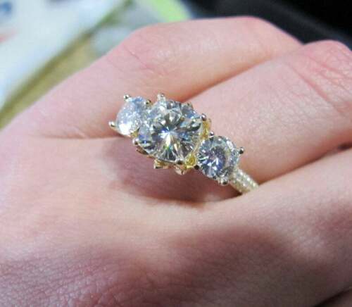 2.5 Carat Round Cut Diamond Engagement Ring for Women, Three Stone Ring, Wedding Ring