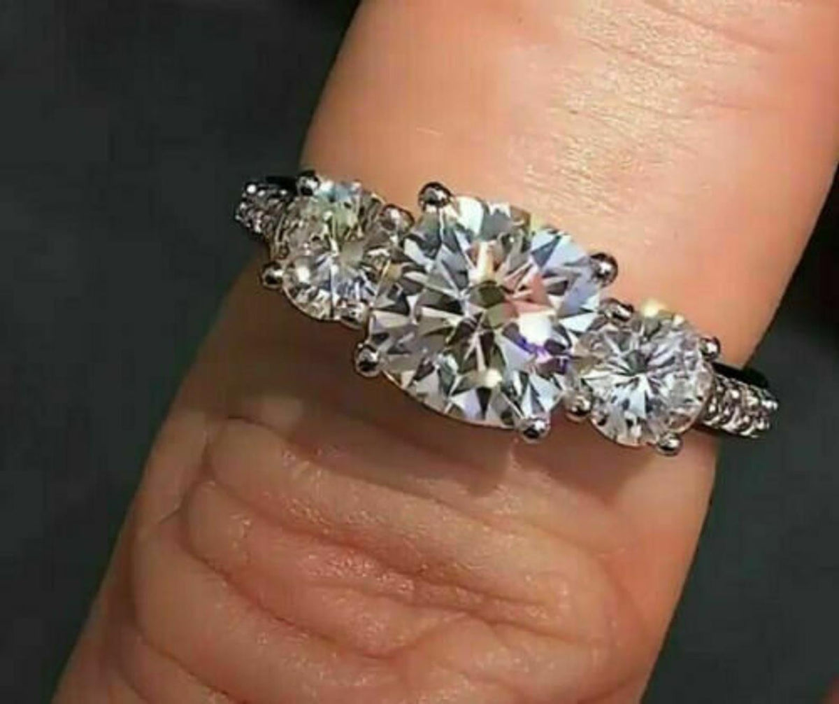 2.5 Carat Cushion Cut Diamond Engagement Ring for Women, Wedding Ring, Christmas Gifts